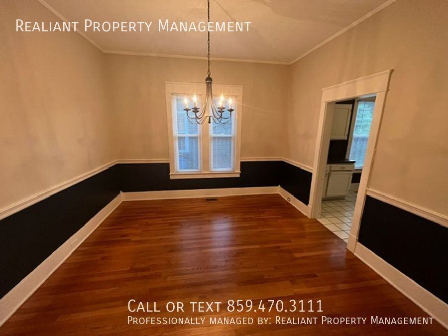 104 S Walnut St - Photo 2 of 11