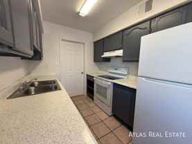 104 W Inglewood St #4 - Photo 1 of 1