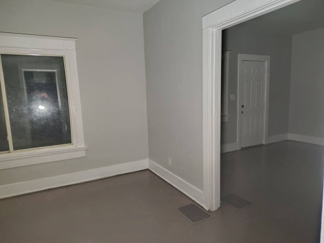 1928 W Grand Ave - Photo 4 of 6