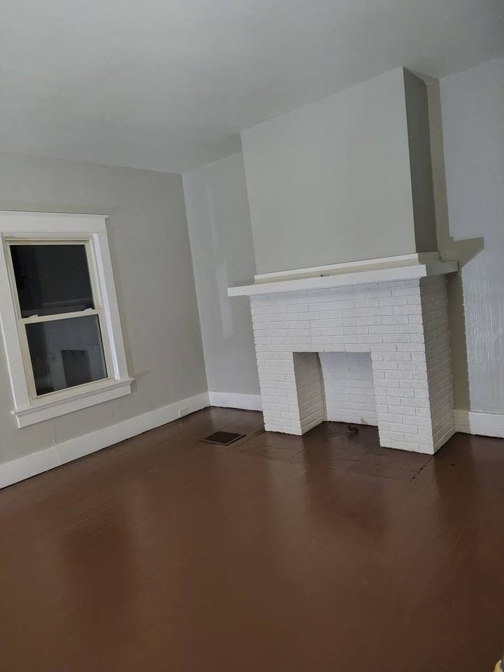 1928 W Grand Ave - Photo 6 of 6