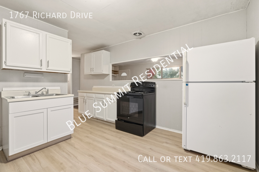 1767 Richard Dr - Photo 3 of 16