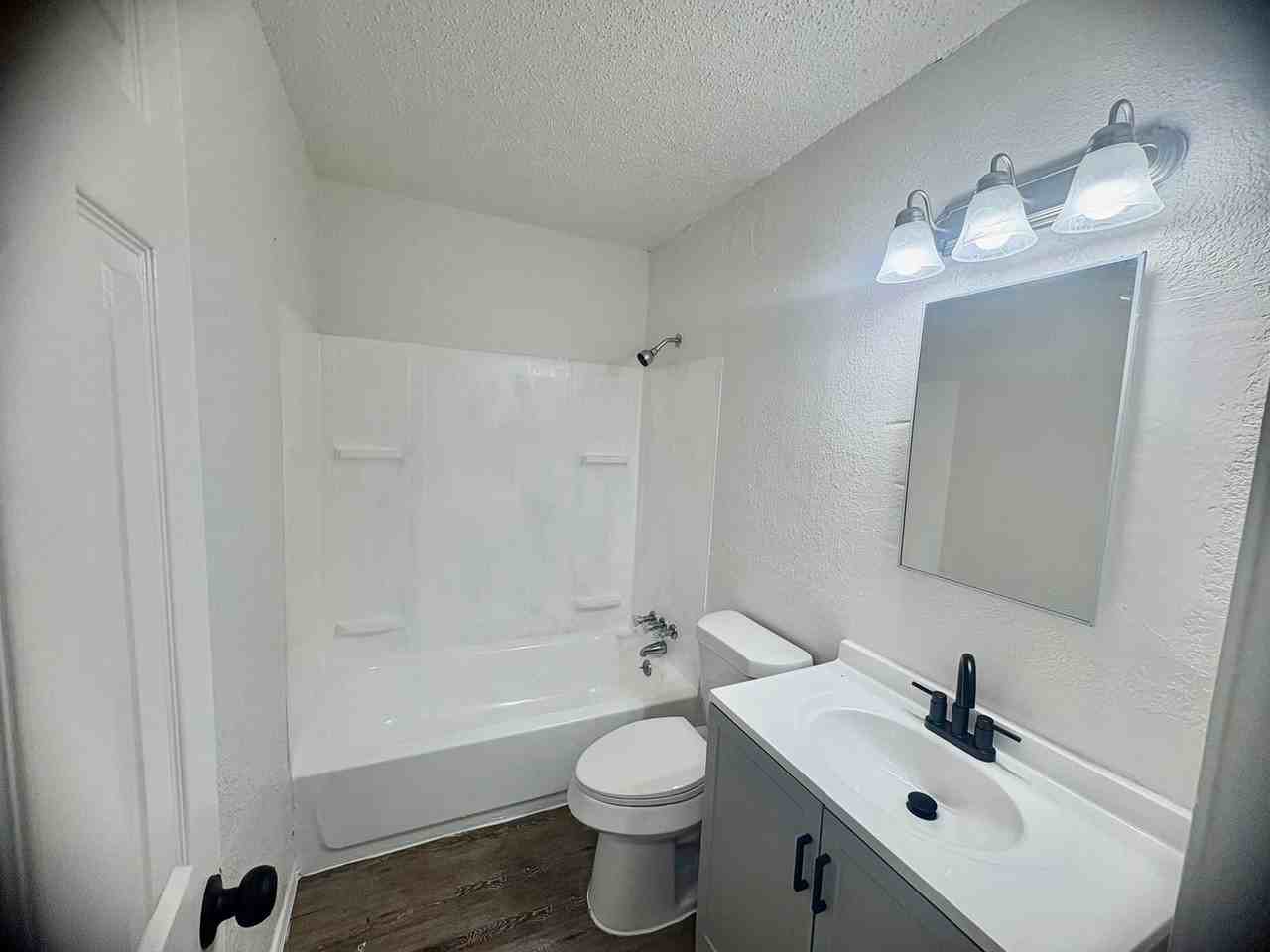 1228 Parkway Drive - Photo 3 of 20