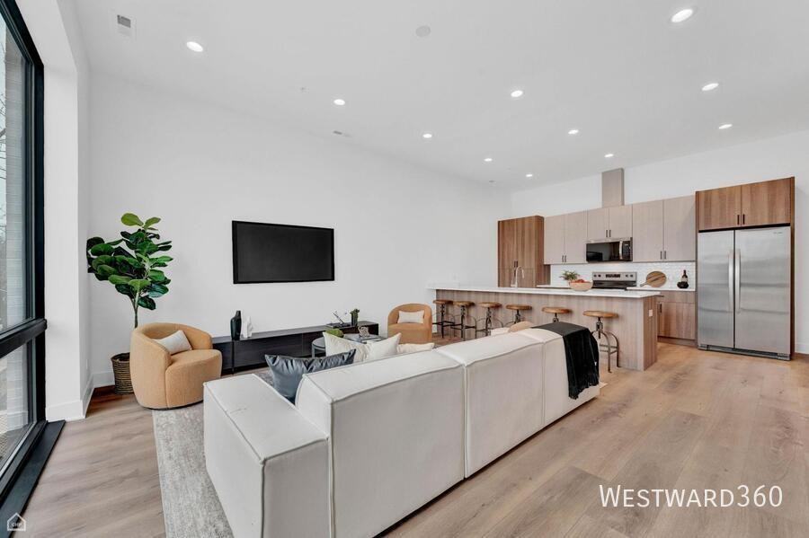 1625 W 13th St #300 - Photo 2 of 15