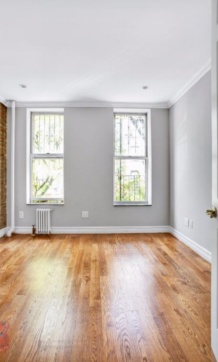 273 E 10th St #2 - Photo 5 of 9