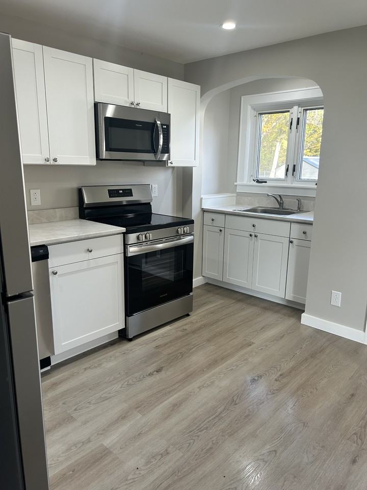 164 Rabideau St #NA - Photo 3 of 19