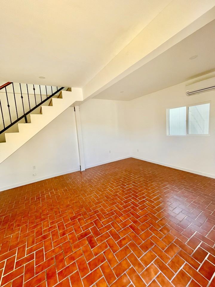 3208 Arvia Street #1-2 - Photo 4 of 18