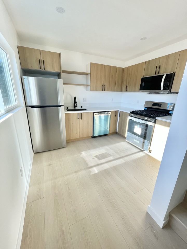 3208 Arvia Street #1-2 - Photo 7 of 18