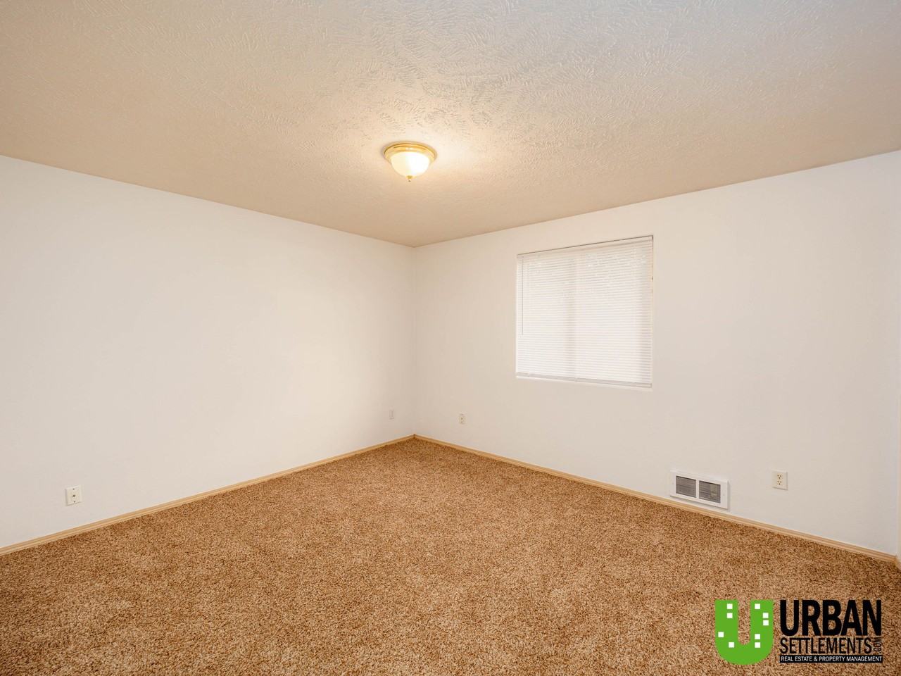 15313 E Mission Ave #15313 - Photo 6 of 12