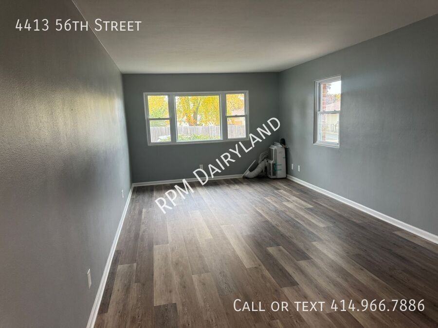 4413 56th Street - Photo 3 of 19