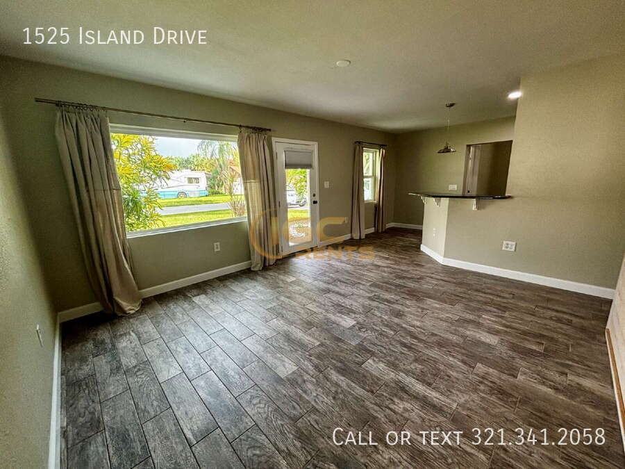 1525 Island Drive - Photo 2 of 19