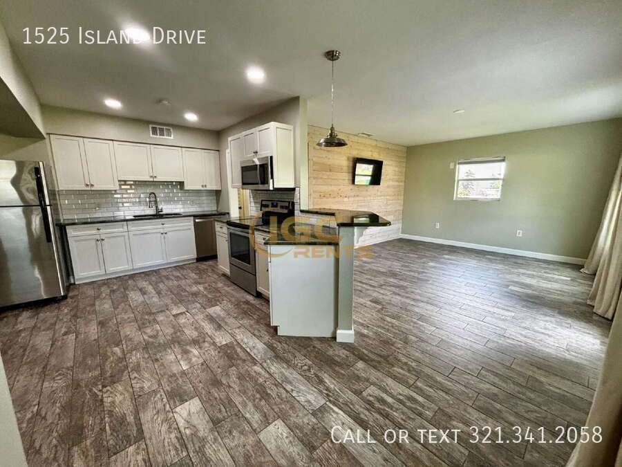 1525 Island Drive - Photo 4 of 19