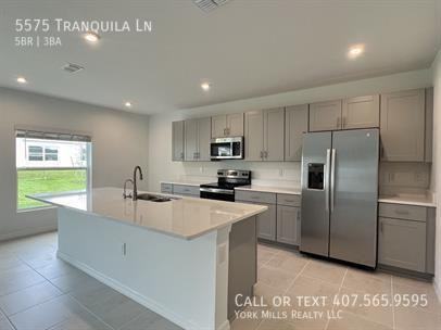 5575 Tranquila Ln - Photo 4 of 48