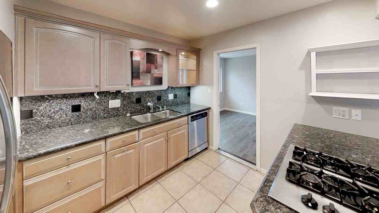 5061 5061 & 5063 Art St. - Photo 7 of 20
