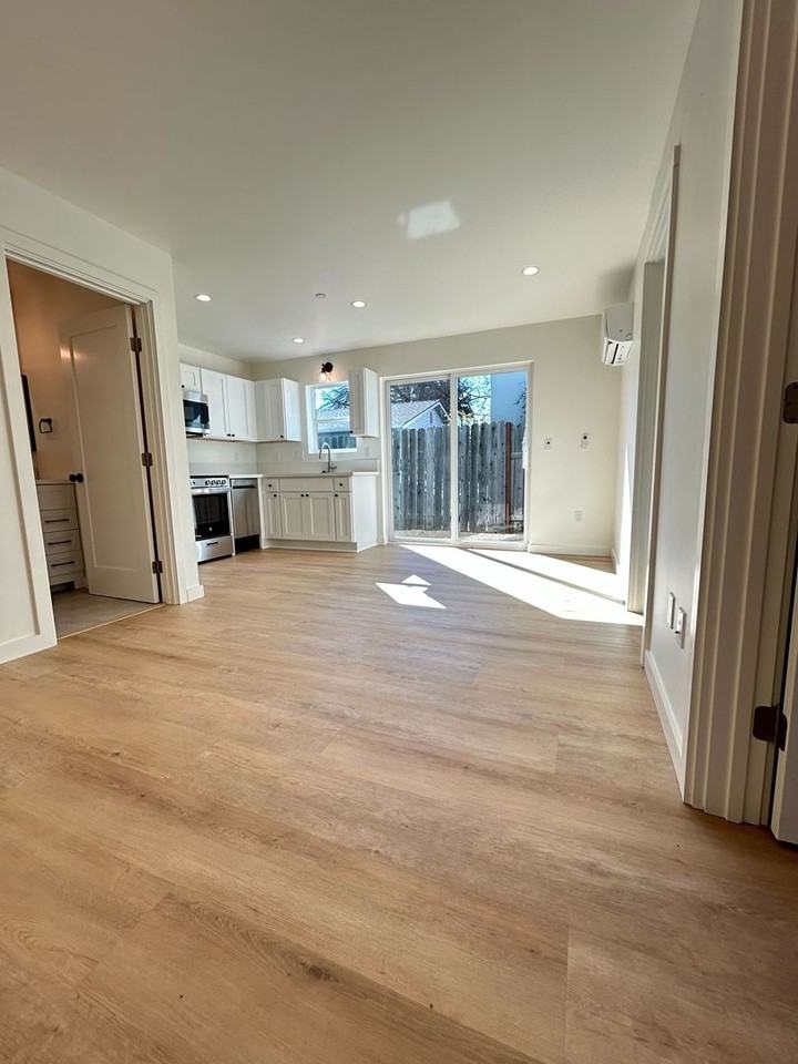 387 Lemon Street - Photo 5 of 22