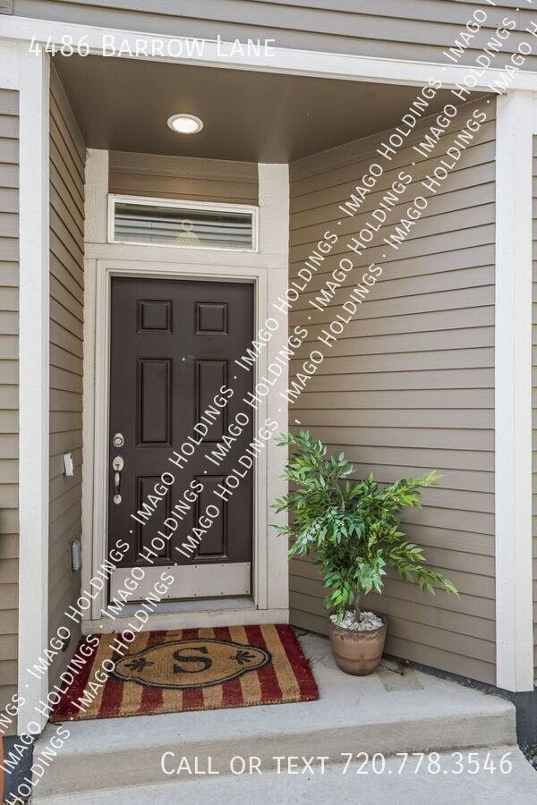 4486 Barrow Lane - Photo 4 of 32