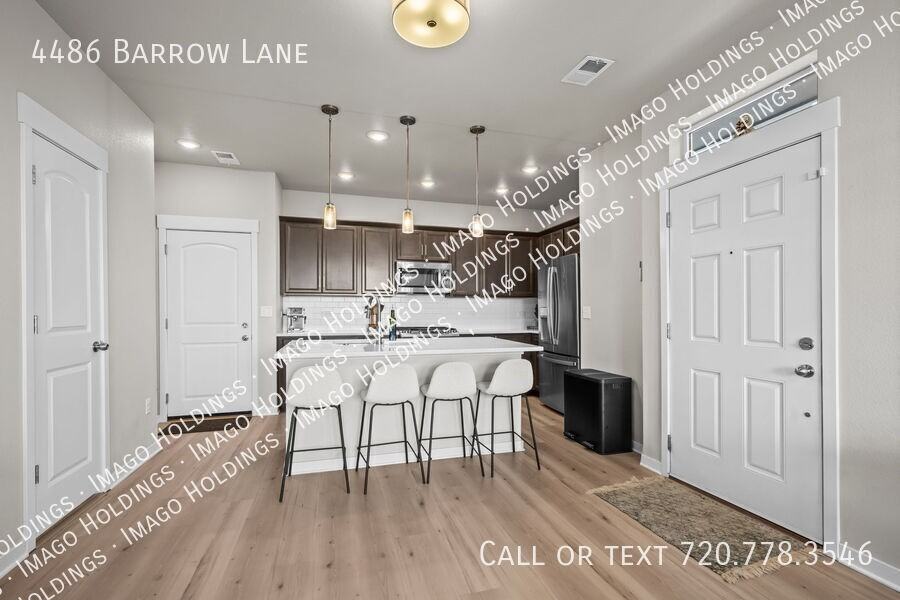 4486 Barrow Lane - Photo 5 of 32