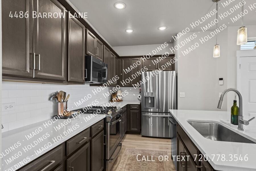 4486 Barrow Lane - Photo 7 of 32