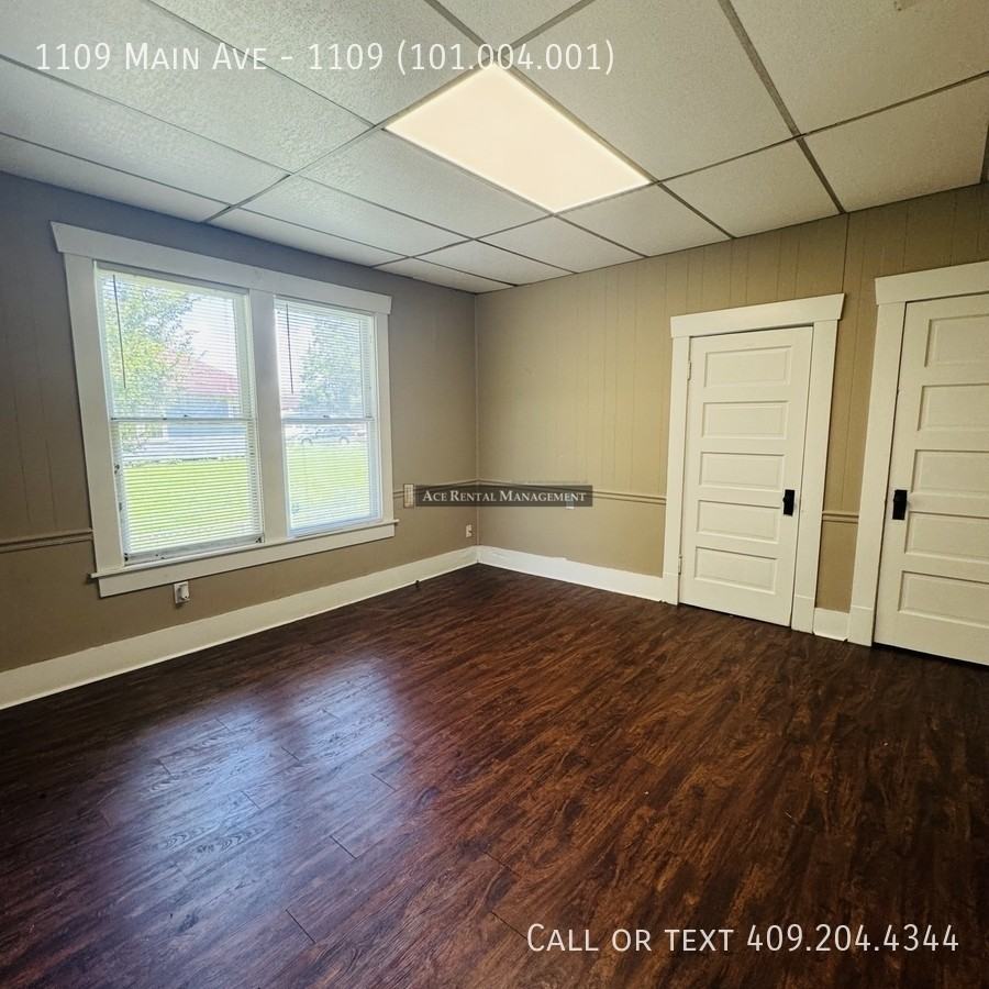 1109 Main Avenue - Photo 3 of 16