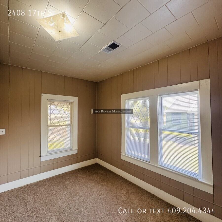 2408 17th Street - Photo 2 of 14