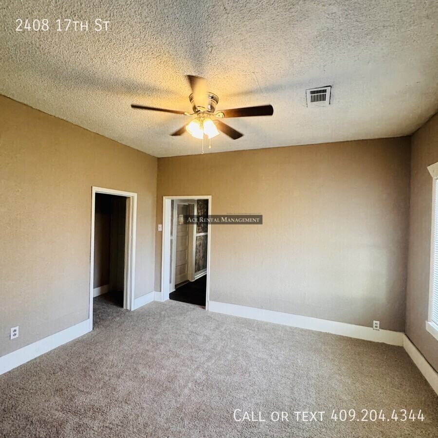 2408 17th Street - Photo 4 of 14