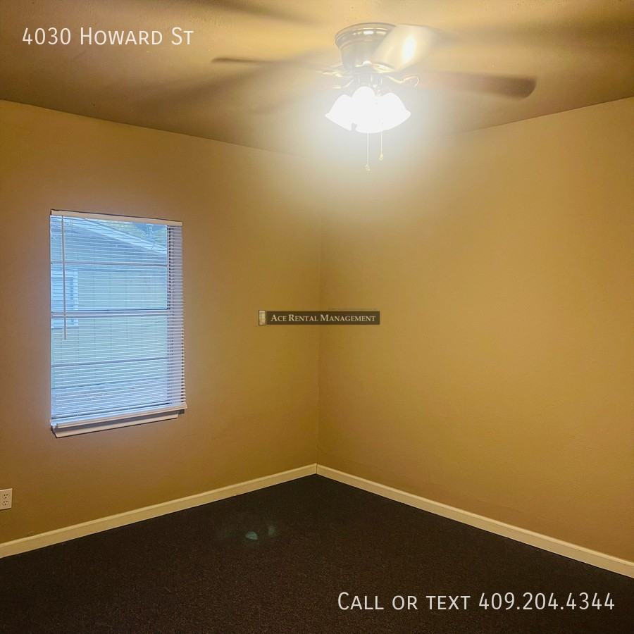 4030 Howard St - Photo 4 of 7