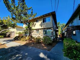 featured image of 322 College Ave