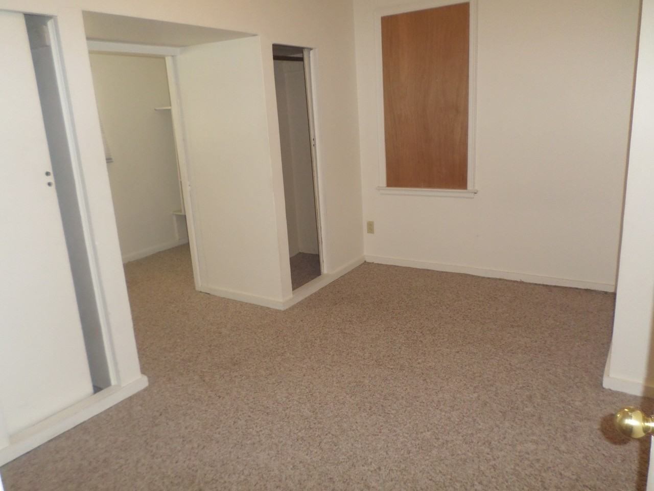 1422 Harry Road - Photo 7 of 14