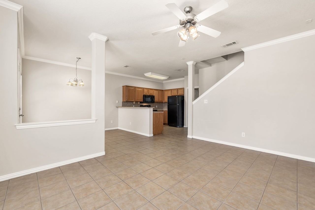 1001 Krenek Tap Road #502 - Photo 7 of 21