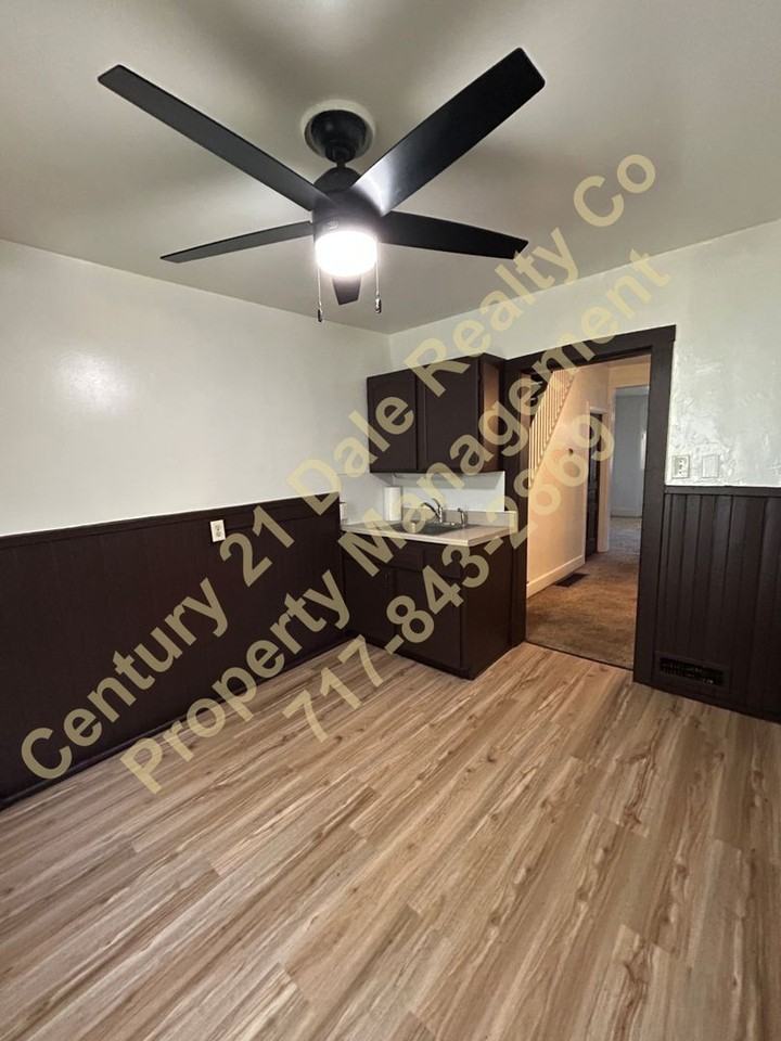 1456 South George Street - Photo 3 of 19