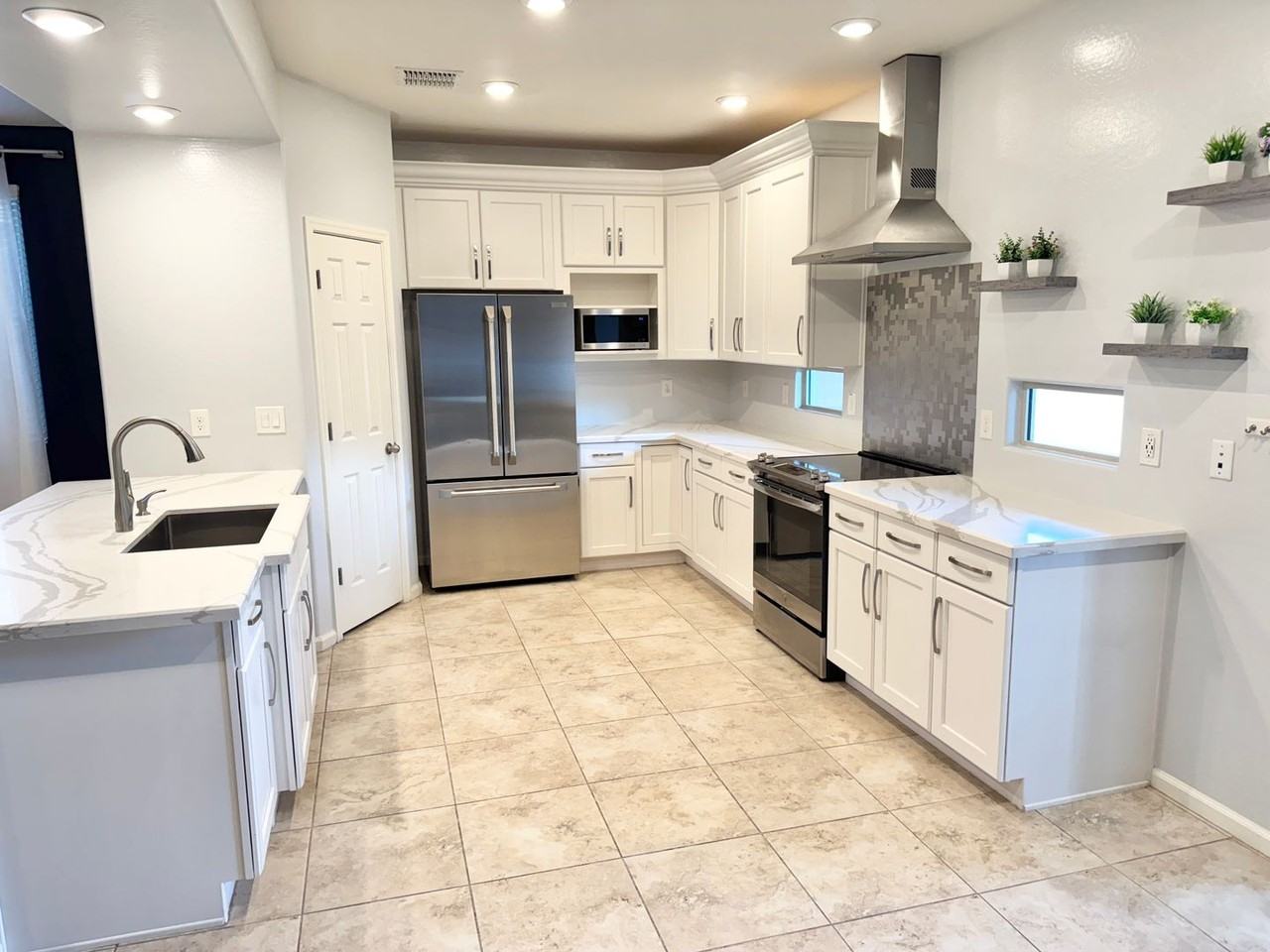 3870 East Balsam Drive