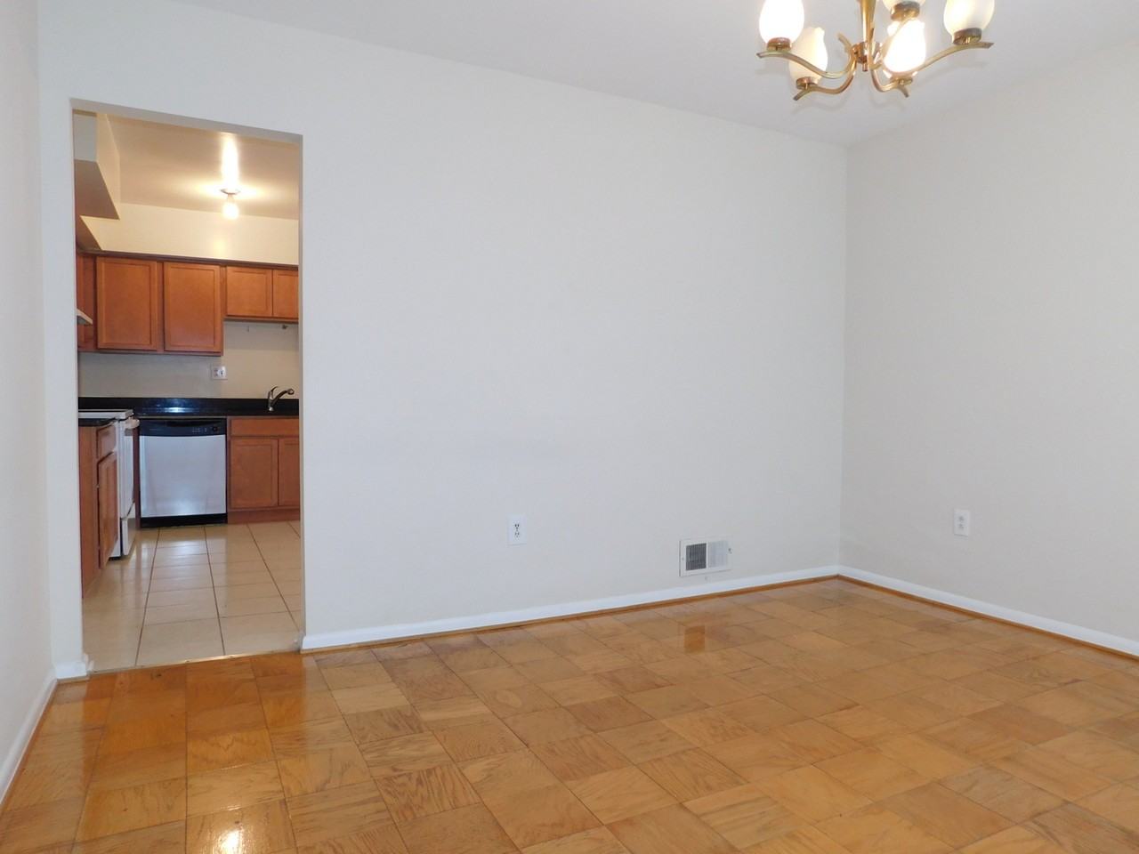 6421 Earlham Drive - Photo 6 of 19