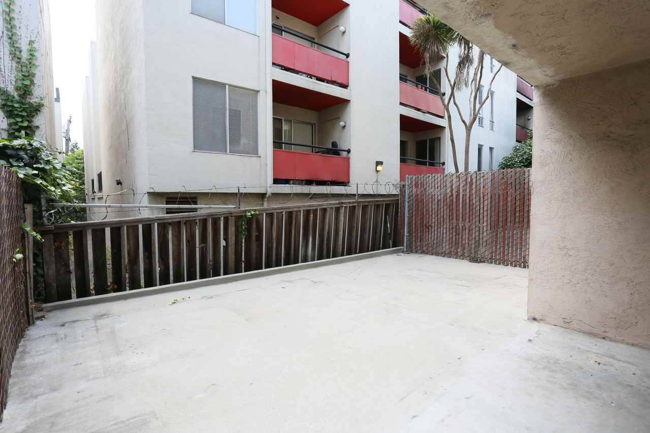 394 Orange St - Photo 7 of 19