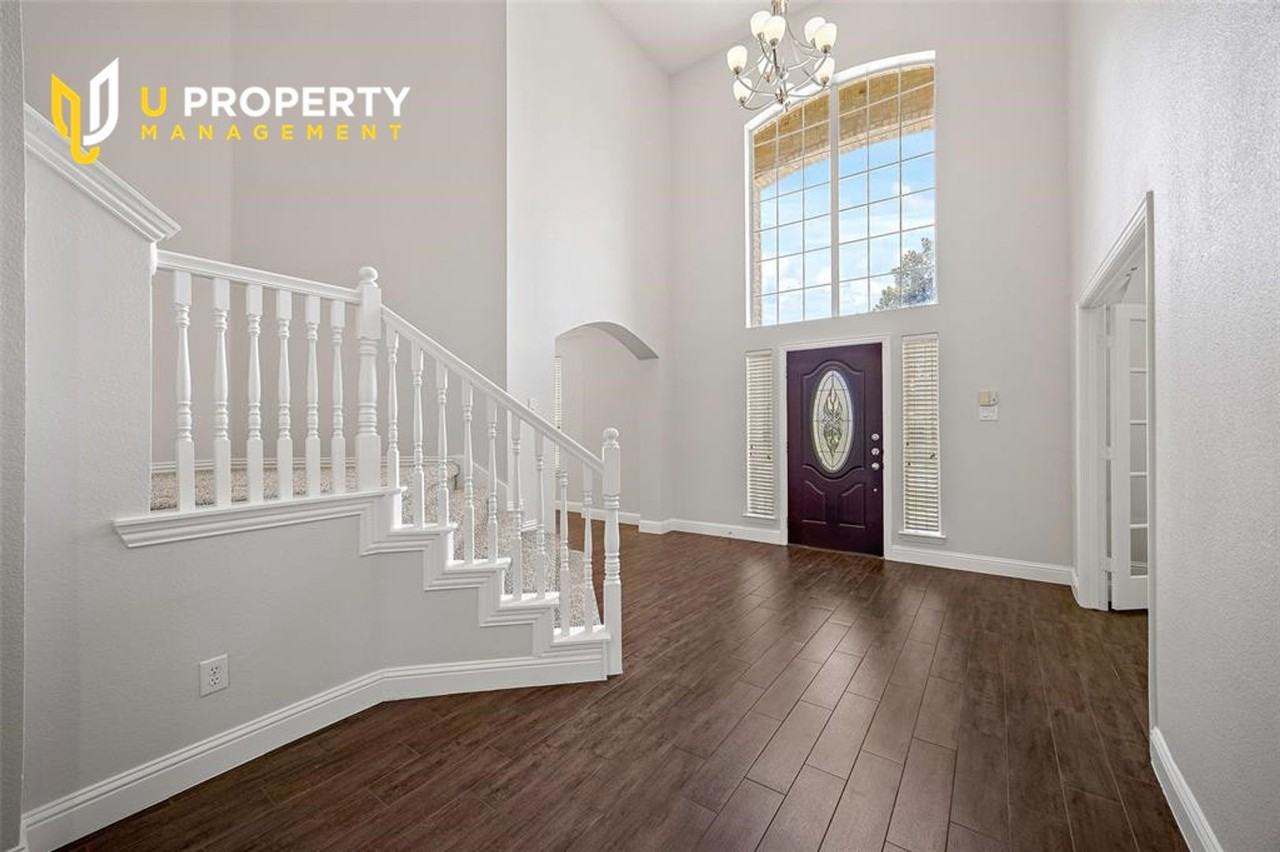 4429 Avebury Dr - Photo 3 of 21