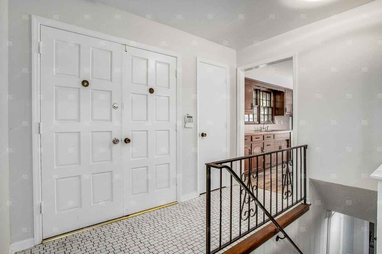 8435 E 56th Ter - Photo 3 of 29