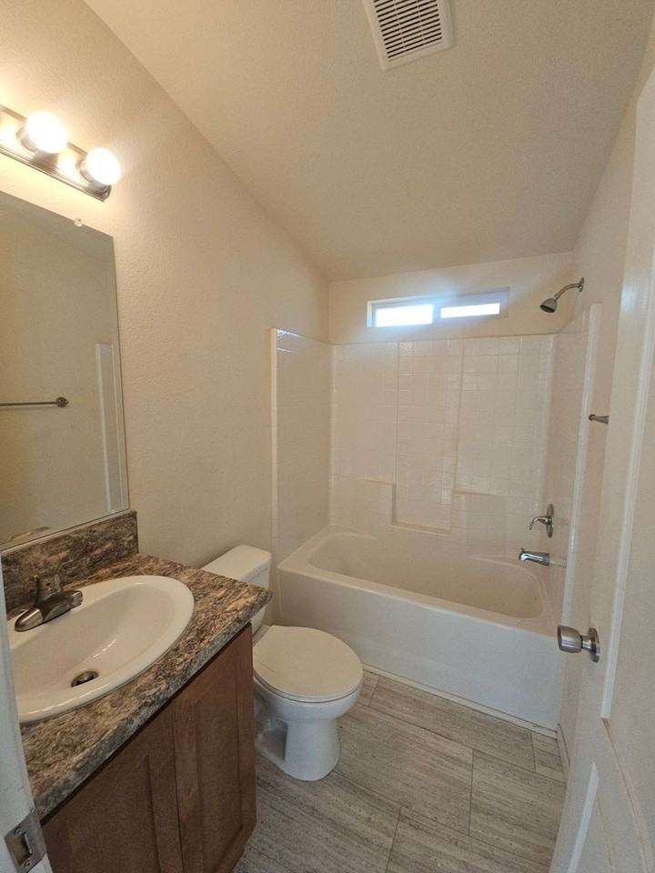6648 Dolores Dr - Photo 5 of 7