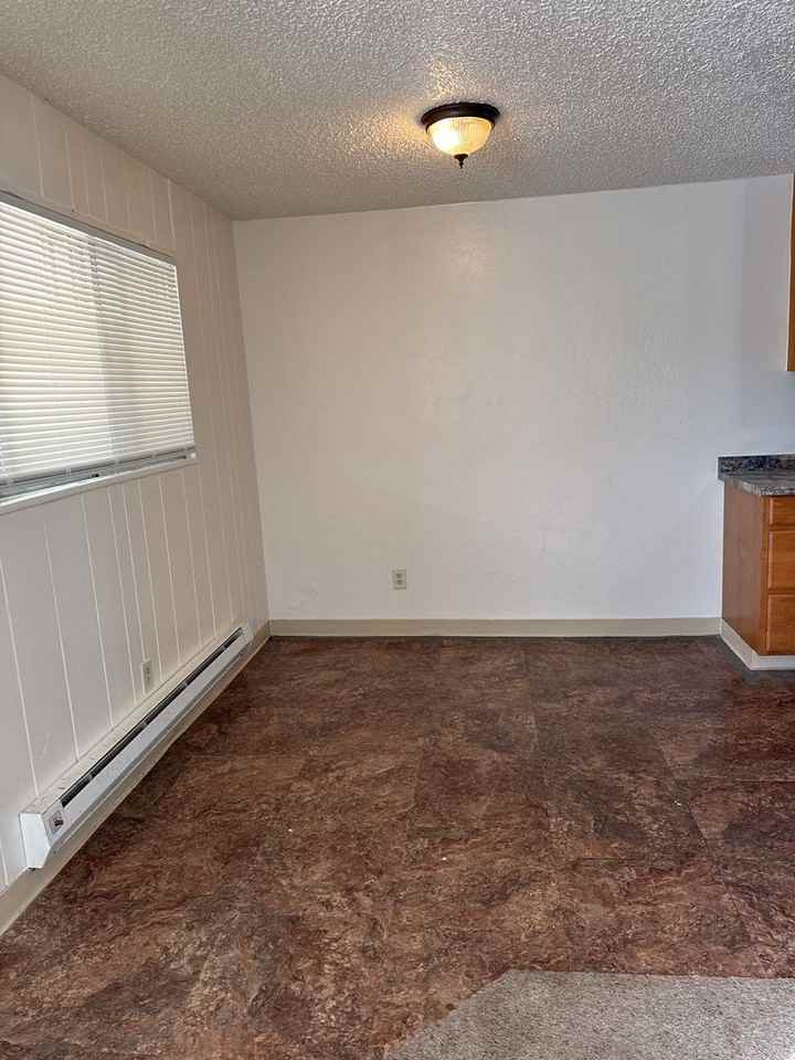 100 100 S 700 W - Photo 3 of 8