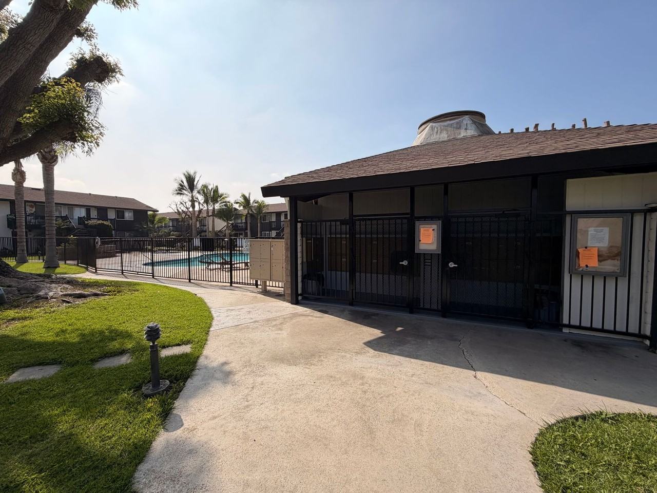 7100 Cerritos Avenue #16 - Photo 5 of 32