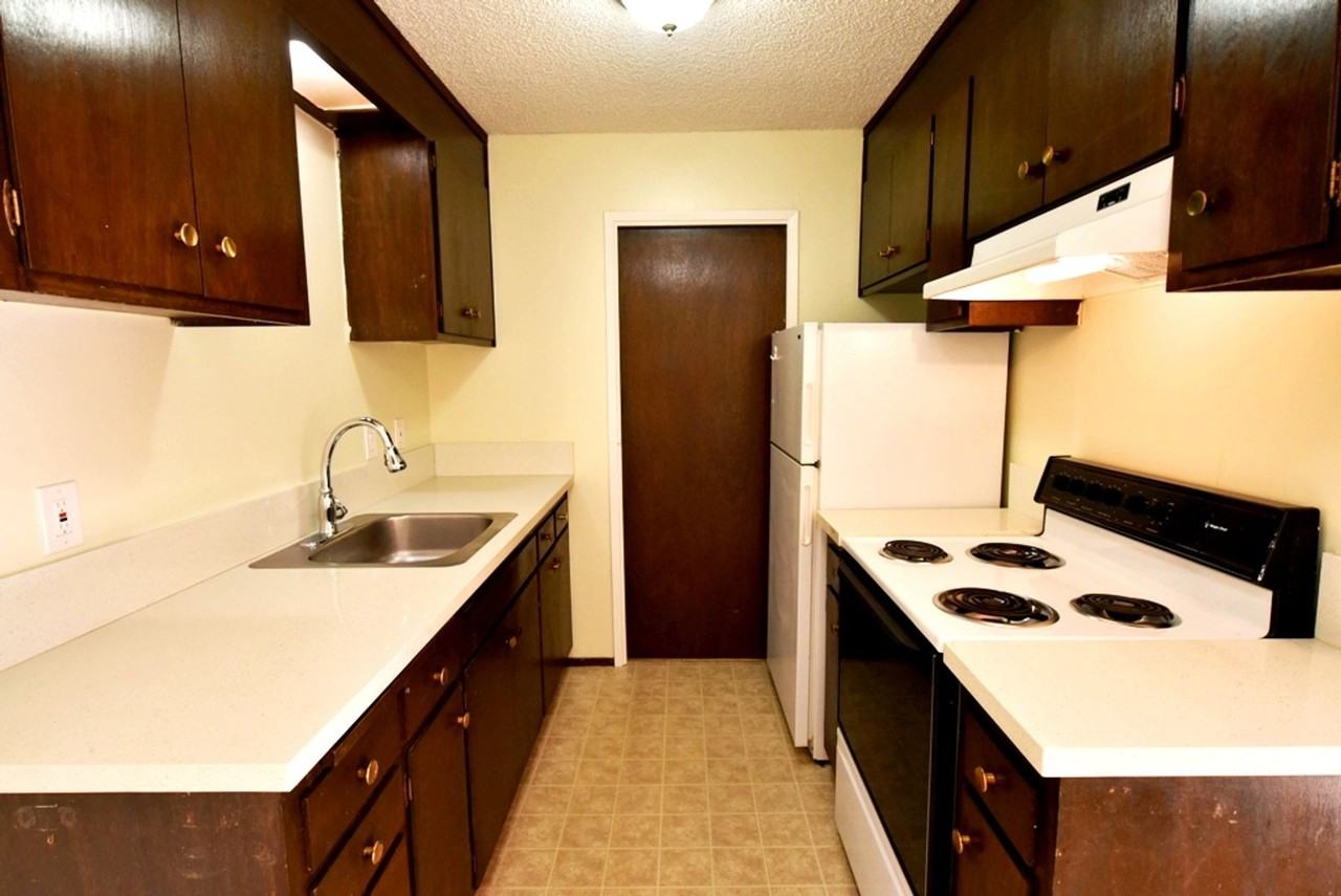 2725 Haste St. - Photo 4 of 9