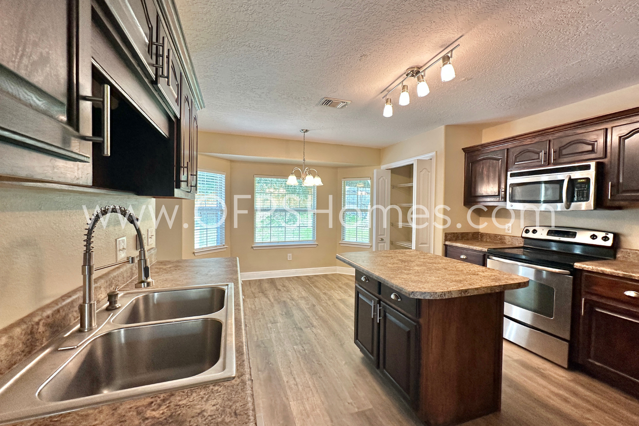 653 Territory Ln - Photo 7 of 24