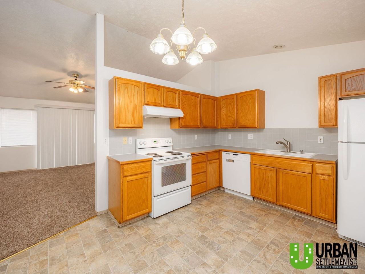 15313 East Mission Avenue - Photo 5 of 21