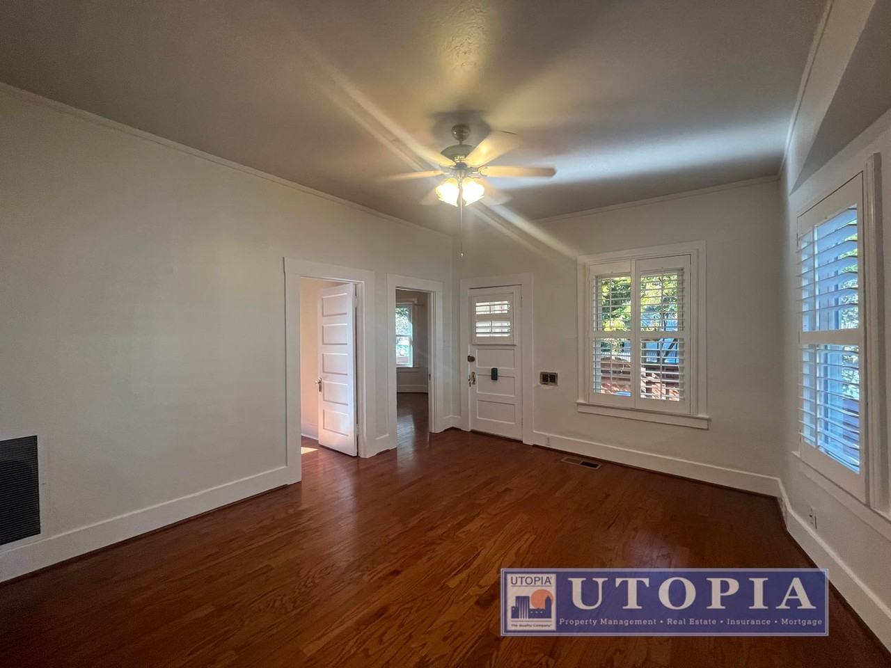 330 Chestnut St - Photo 3 of 30