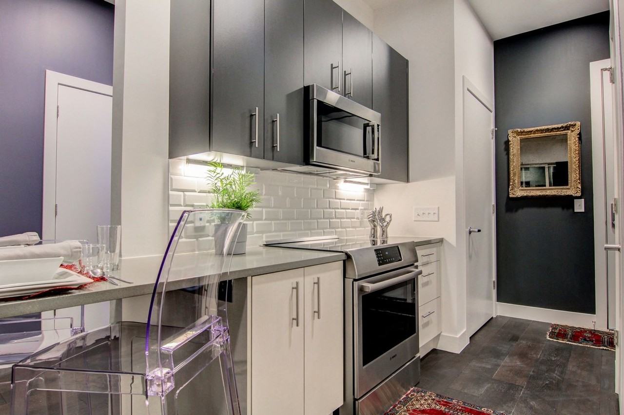 2550 Lawrence St - Photo 3 of 16