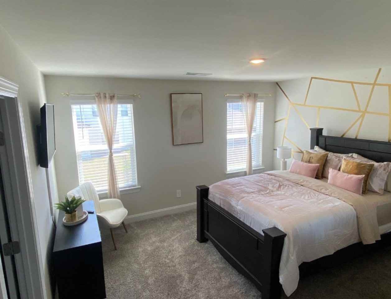 4546 Skywood Ln - Photo 6 of 9