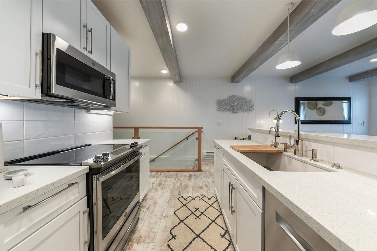 989 Tahoe Blvd - Photo 5 of 29