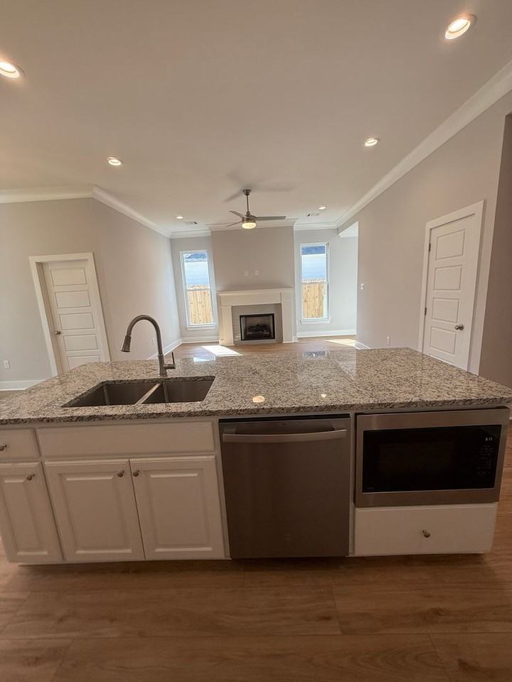 17718 Coriander Ave - Photo 5 of 20