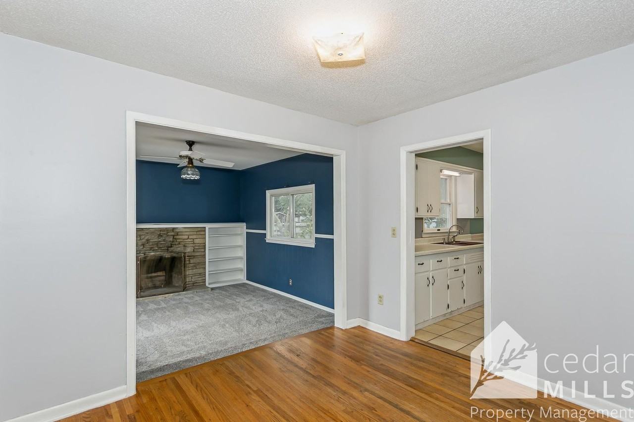 2617 West 24th Street North - Photo 2 of 13