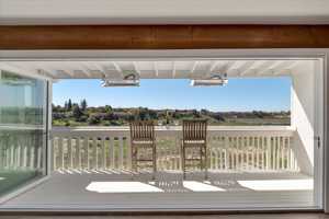 featured image of 745 Domingo Dr