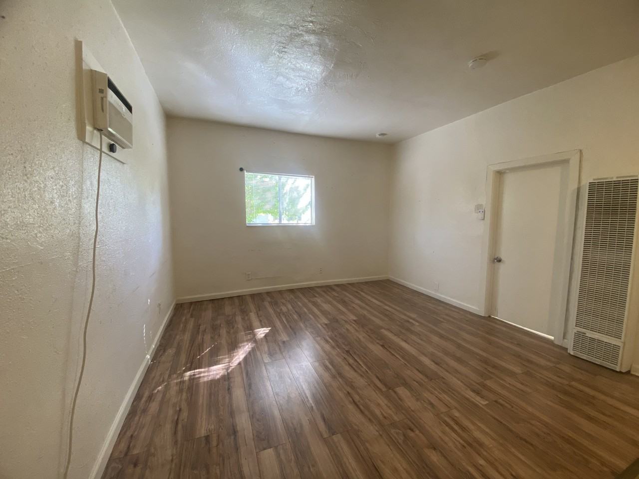 5891 Montclair Avenue-New - Photo 7 of 11