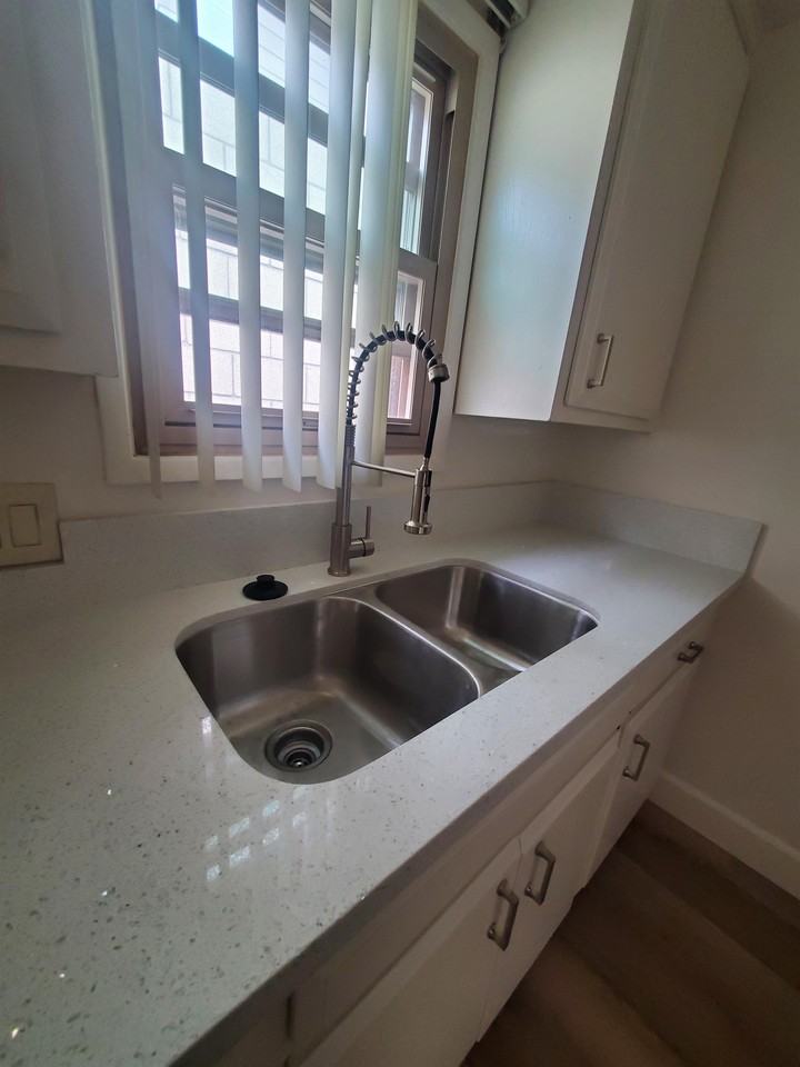 620 Imperial - Photo 3 of 9