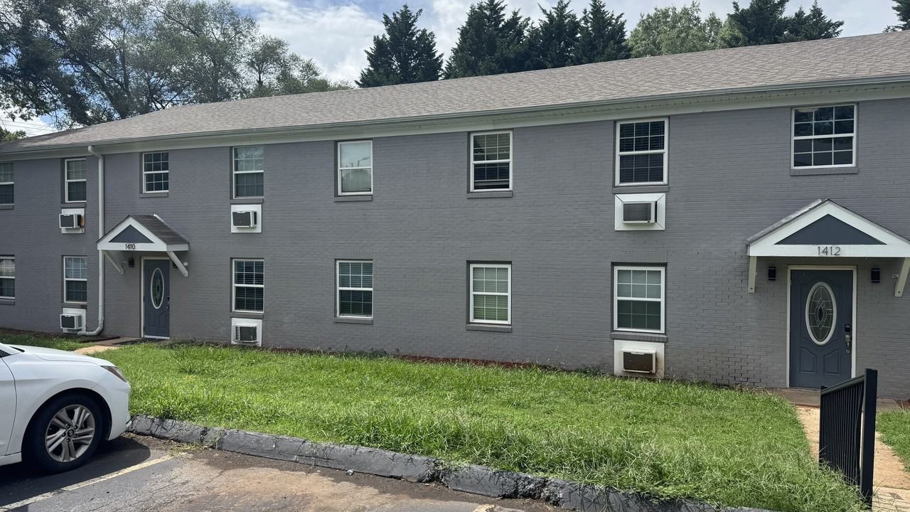 1410 Brewer Road - Photo 5 of 32